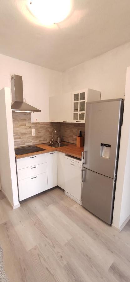 Vila Sentio Mare-Apartments Livaic Zeljko Pirovac Eksteriør bilde